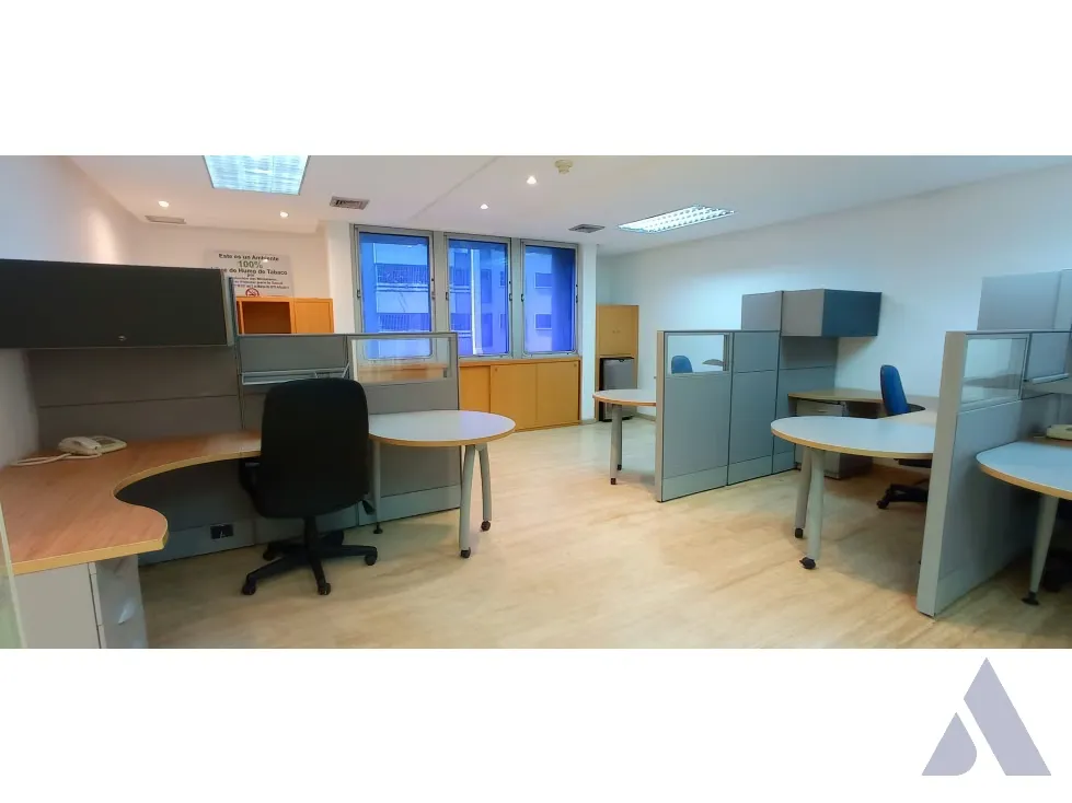 Se alquila oficina 100m2 El Rosal 2392 - 6