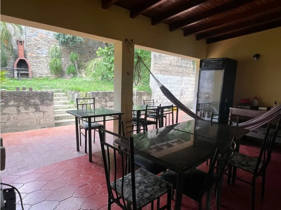 Amplia casa en venta en La Trinidad - 12