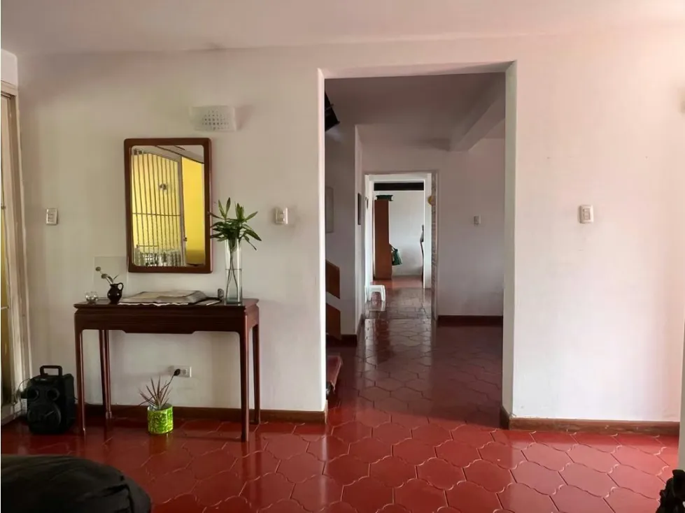 Amplia casa en venta en La Trinidad - 5