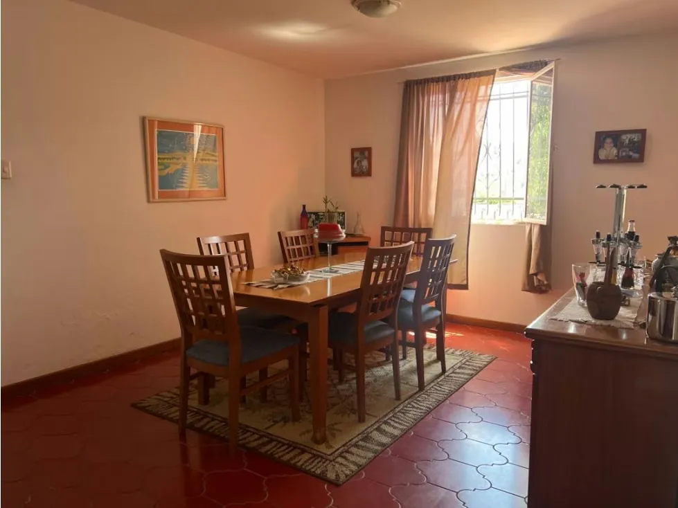 Amplia casa en venta en La Trinidad - 6