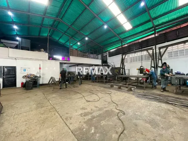 Galpón en Venta - 3