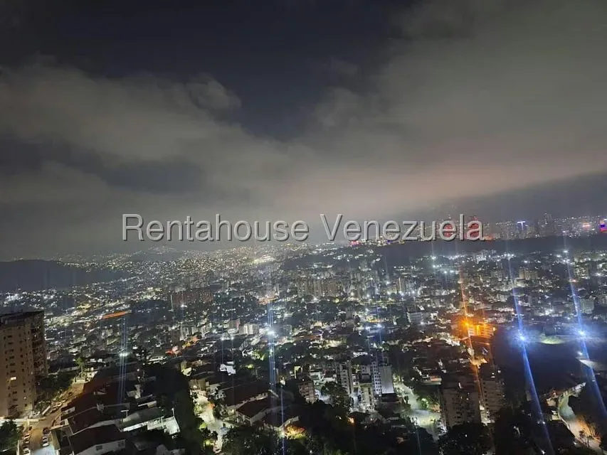 Apartamento (1 Nivel) en Venta en Colinas de Santa Monica, Distrito Metropolitano - 27