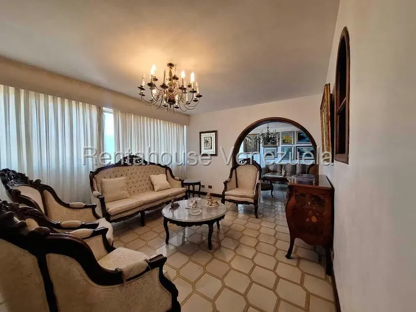 Apartamento (1 Nivel) en Venta en Colinas de Santa Monica, Distrito Metropolitano - 5