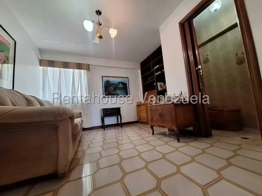Apartamento (1 Nivel) en Venta en Colinas de Santa Monica, Distrito Metropolitano - 10