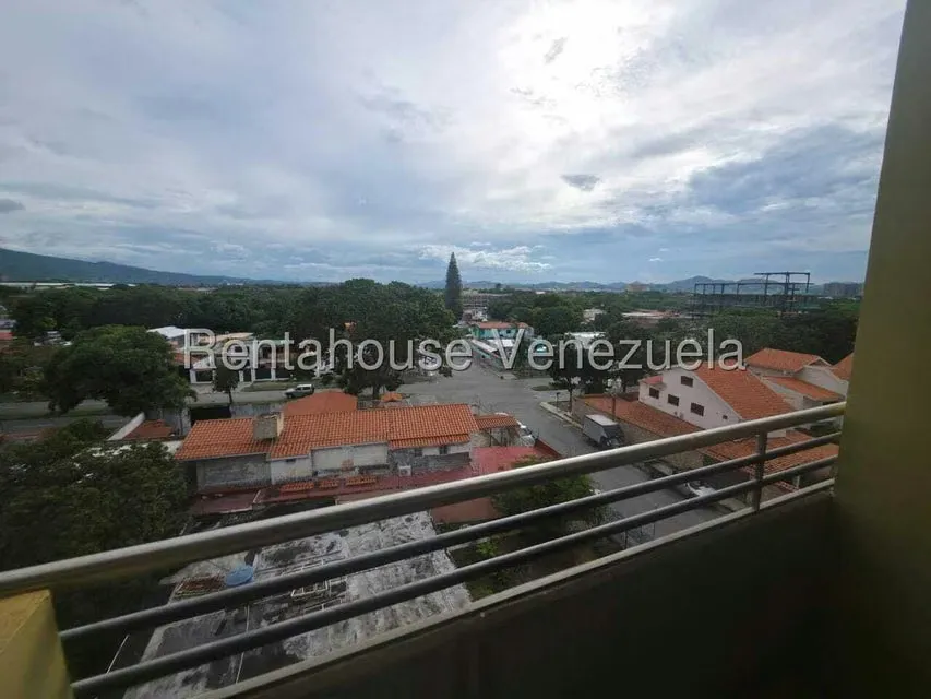 Apartamento (1 Nivel) en Alquiler en Zona Oeste, Lara - 22