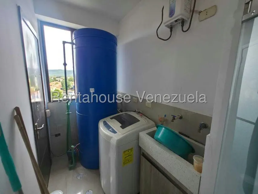 Apartamento (1 Nivel) en Alquiler en Zona Oeste, Lara - 26