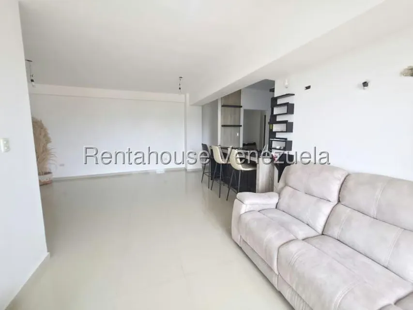 Apartamento (1 Nivel) en Alquiler en Zona Oeste, Lara - 8