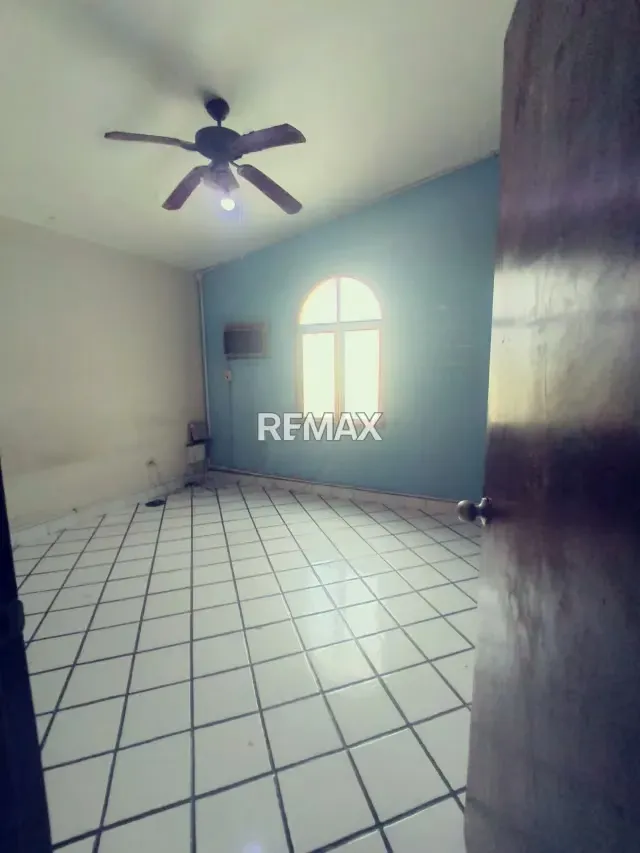 VENTA DE CASA COMERCIAL AV BOLIVAR - 17