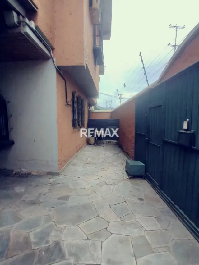 VENTA DE CASA COMERCIAL AV BOLIVAR - 7