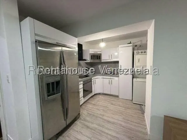 Apartamento (1 Nivel) en Alquiler en Los Naranjos del Cafetal, Distrito Metropolitano - 24