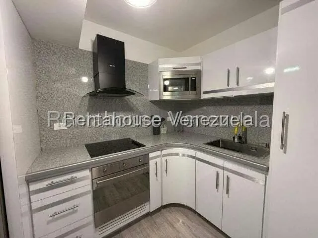 Apartamento (1 Nivel) en Alquiler en Los Naranjos del Cafetal, Distrito Metropolitano - 26