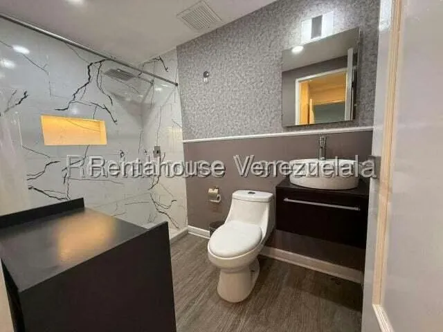 Apartamento (1 Nivel) en Alquiler en Los Naranjos del Cafetal, Distrito Metropolitano - 27
