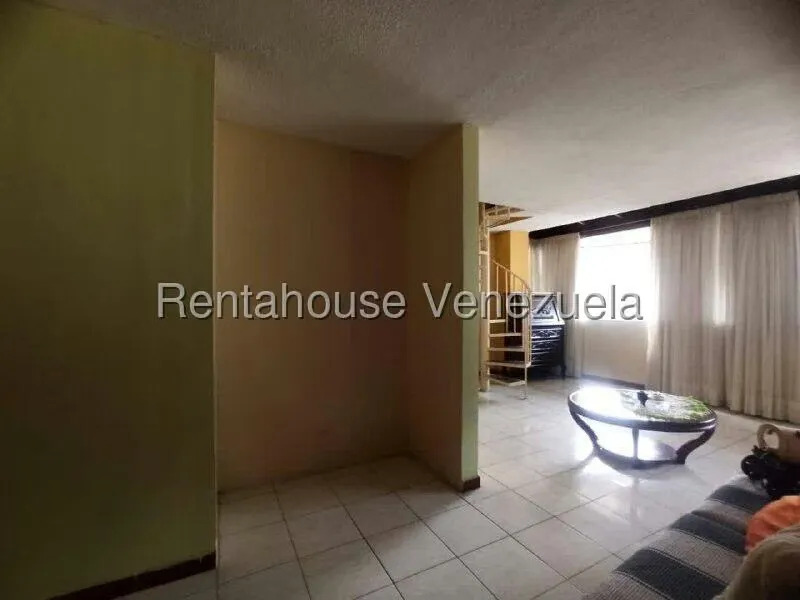 Apartamento (1 Nivel) en Venta en Parroquia La Candelaria, Distrito Metropolitano - 24