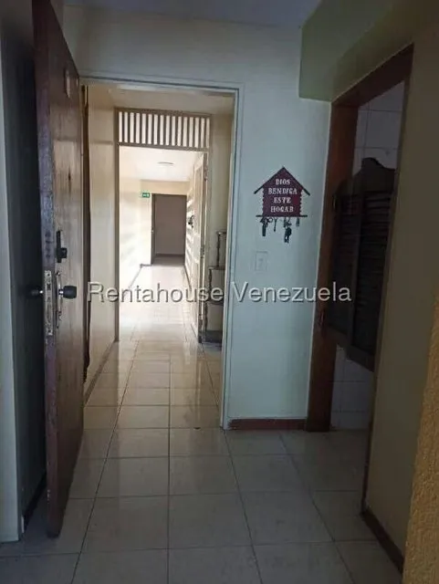 Apartamento (1 Nivel) en Venta en Parroquia La Candelaria, Distrito Metropolitano - 4