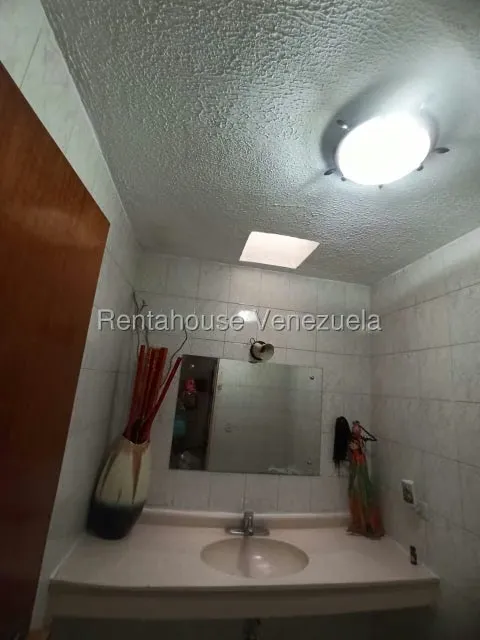 Apartamento (1 Nivel) en Venta en Parroquia La Candelaria, Distrito Metropolitano - 34