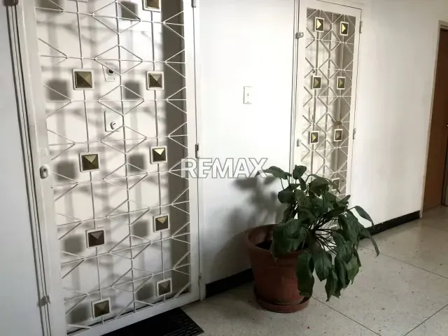 APARTAMENTO EN VENTA EN LA CALIFORNIA NORTE - 3