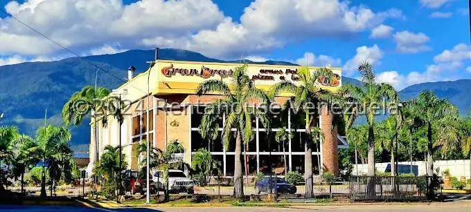 Edificio en Venta en Guatire, Miranda