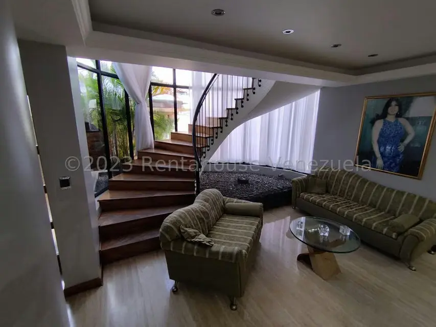 Casa (Multipes Niveles) en Venta en Macaracuay, Distrito Metropolitano - 12