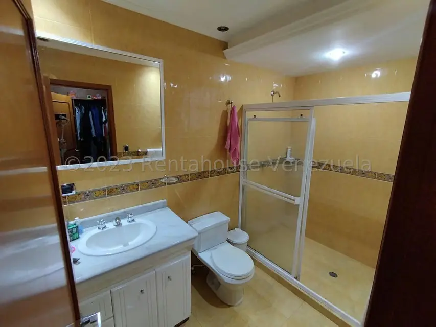 Casa (Multipes Niveles) en Venta en Macaracuay, Distrito Metropolitano - 28