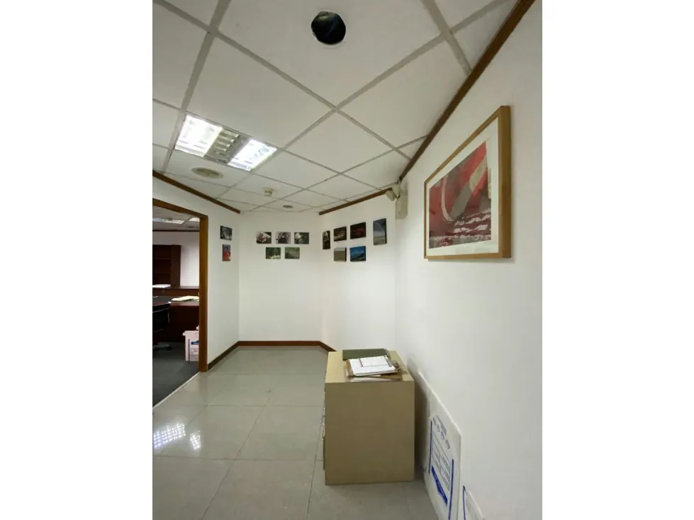 OFICINA EN ALQUILER 236 M2 - URB. LOS RUICES - 6