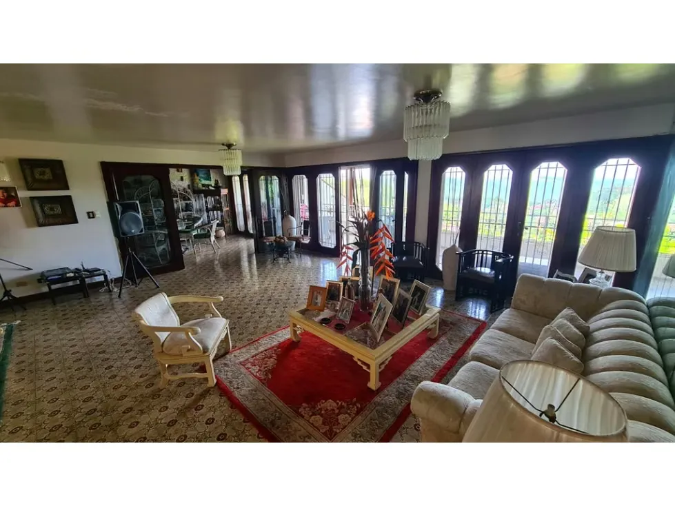 En Venta Casa en La Lagunita, El Hatillo - Caracas - 5