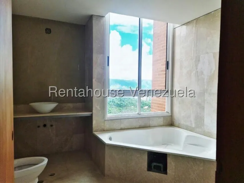 Apartamento (Planta Baja) en Venta en Colinas de Valle Arriba / Mirador de Los Campitos, Distrito Metropolitano - 13