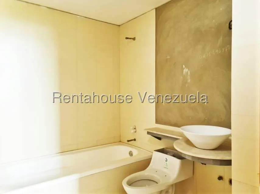 Apartamento (Planta Baja) en Venta en Colinas de Valle Arriba / Mirador de Los Campitos, Distrito Metropolitano - 21