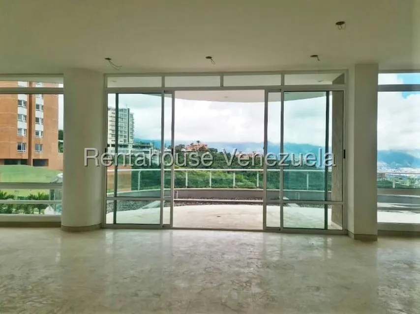 Apartamento (Planta Baja) en Venta en Colinas de Valle Arriba / Mirador de Los Campitos, Distrito Metropolitano - 3