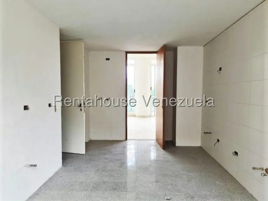 Apartamento (Planta Baja) en Venta en Colinas de Valle Arriba / Mirador de Los Campitos, Distrito Metropolitano - 8