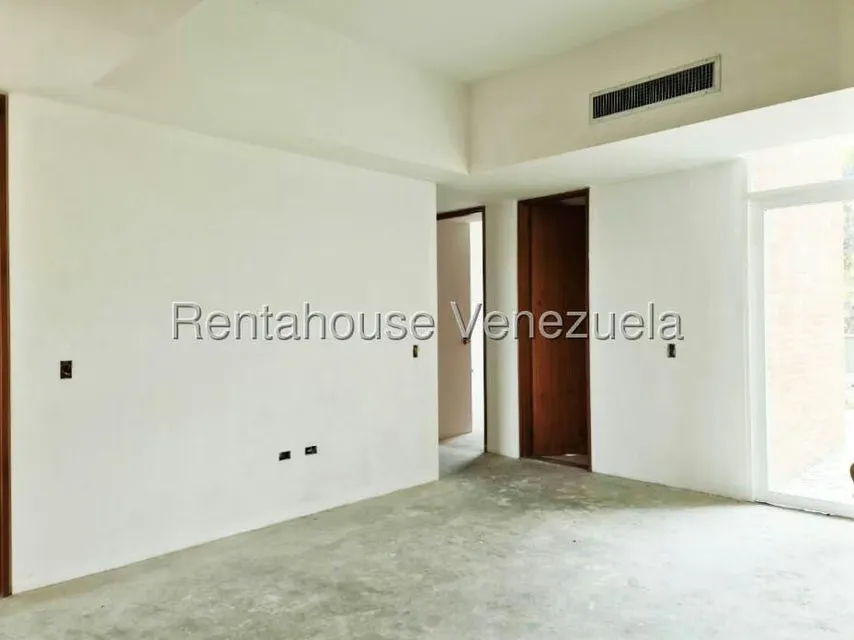 Apartamento (Planta Baja) en Venta en Colinas de Valle Arriba / Mirador de Los Campitos, Distrito Metropolitano - 10