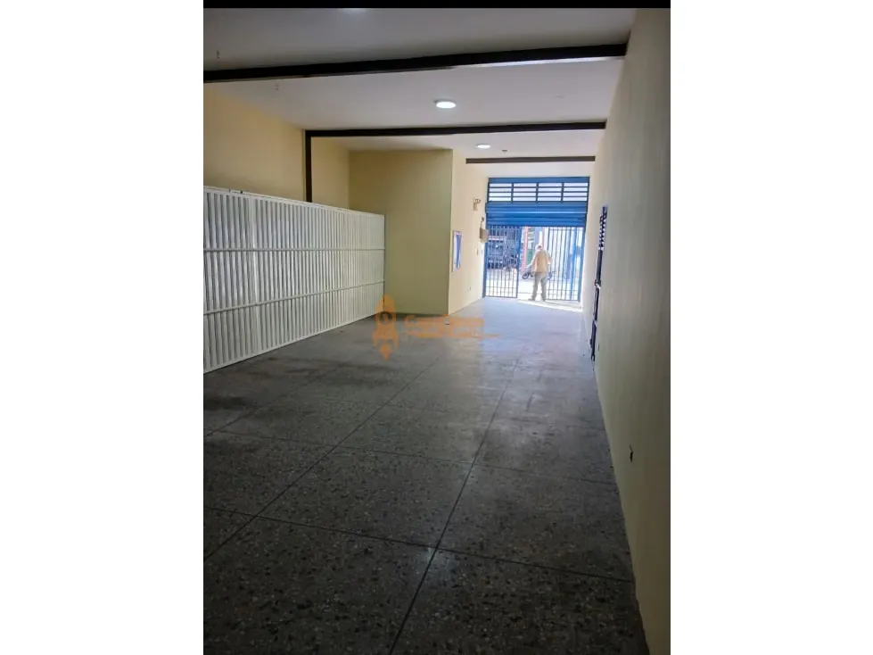 Alquiler de Local Comercial, zona la Candelaria, a pie de calle. - 3