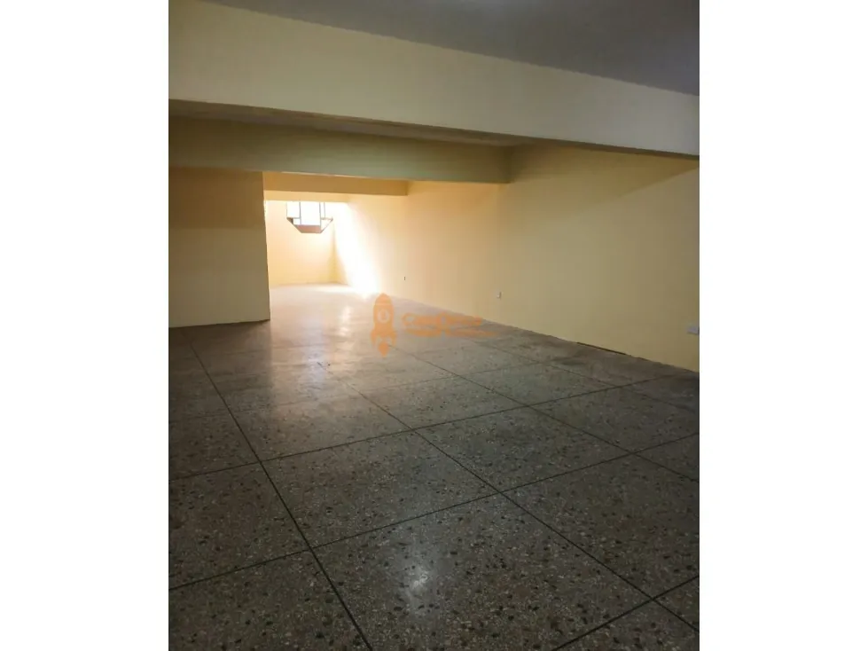 Alquiler de Local Comercial, zona la Candelaria, a pie de calle. - 4