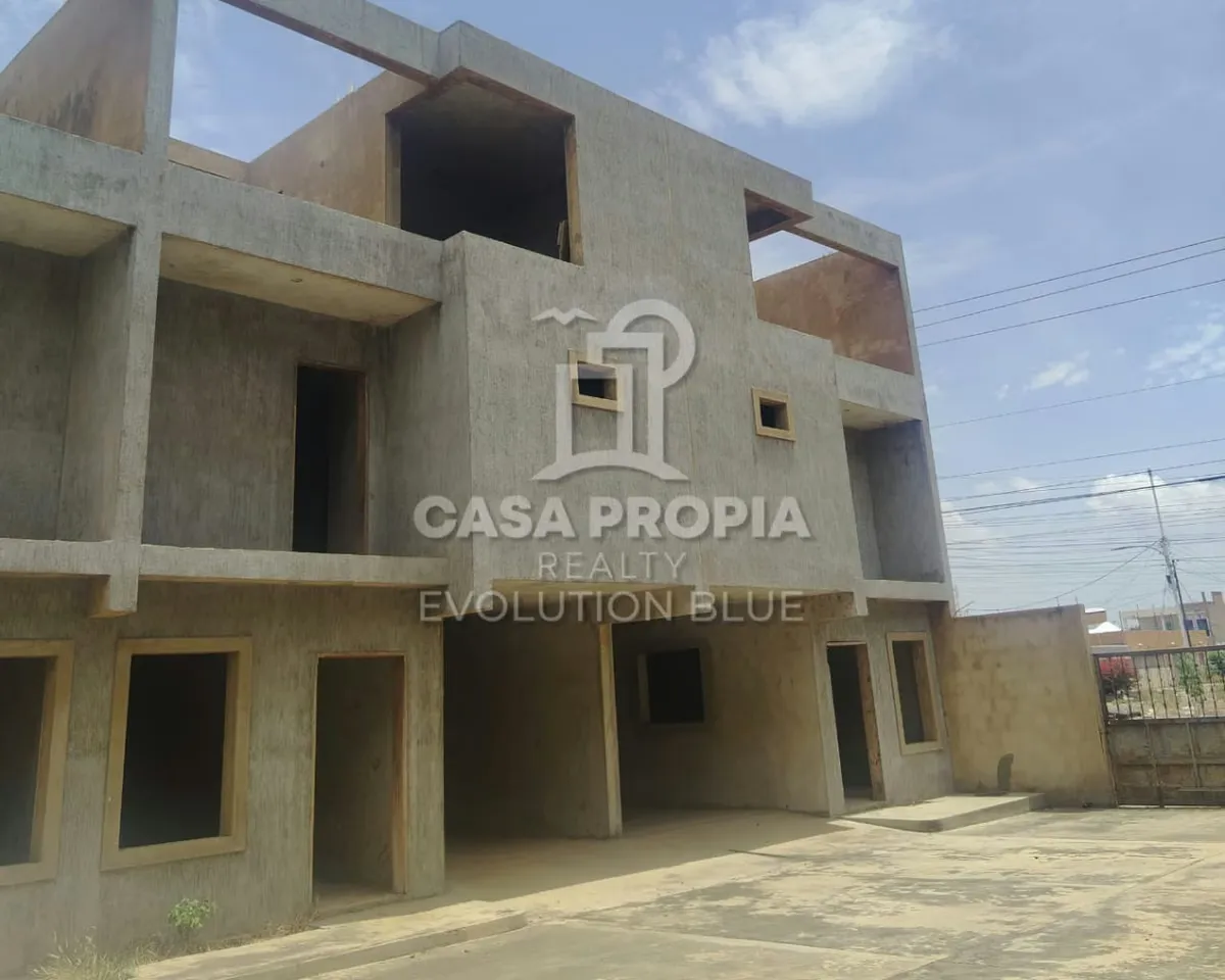 03 TownHouse Disponible en Villa Omega de 3 Niveles
