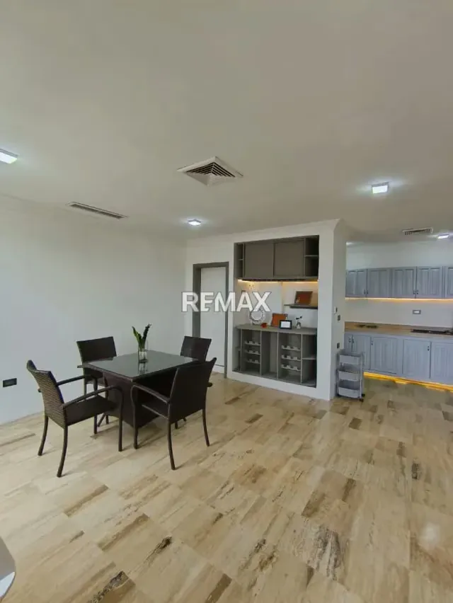 PENTHOUSE MODERNO DE 3 NIVELES , EN PLAYA EL ÁNGEL - 3