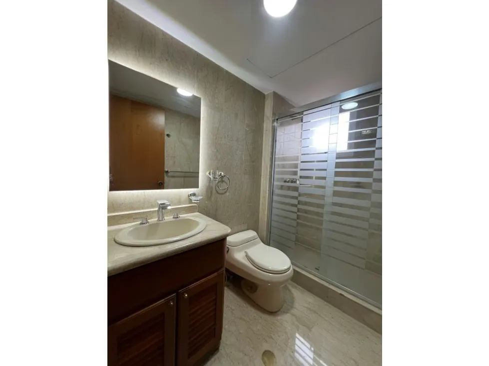 Hermoso Apartamento Campo Alegre - 11