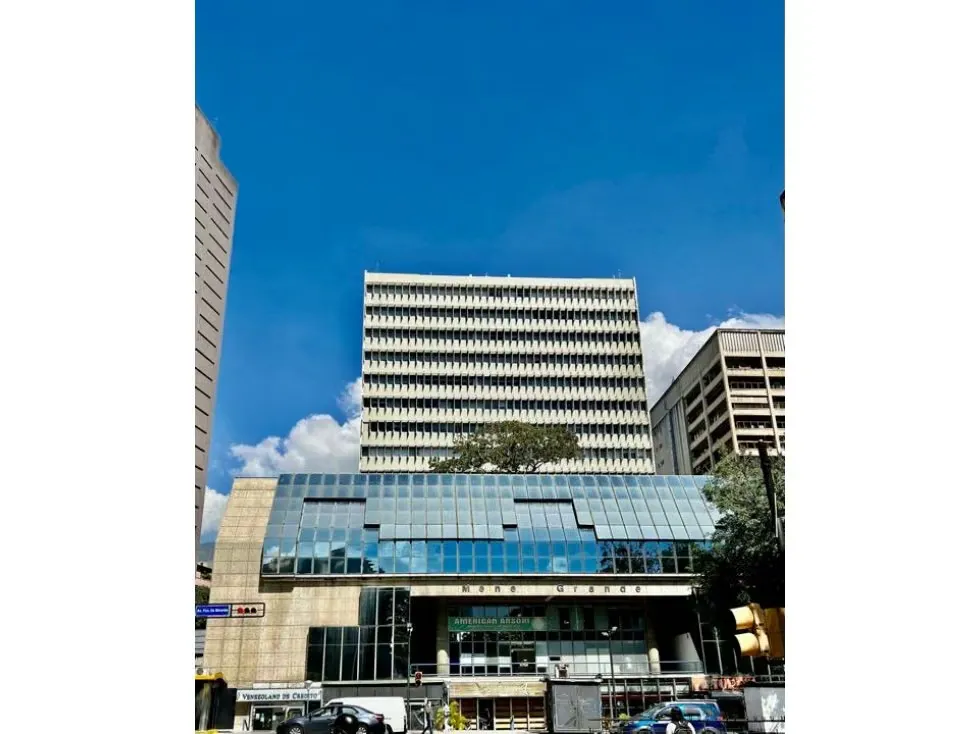 Se alquila oficina 243 m2 Mene Grande Altamira
