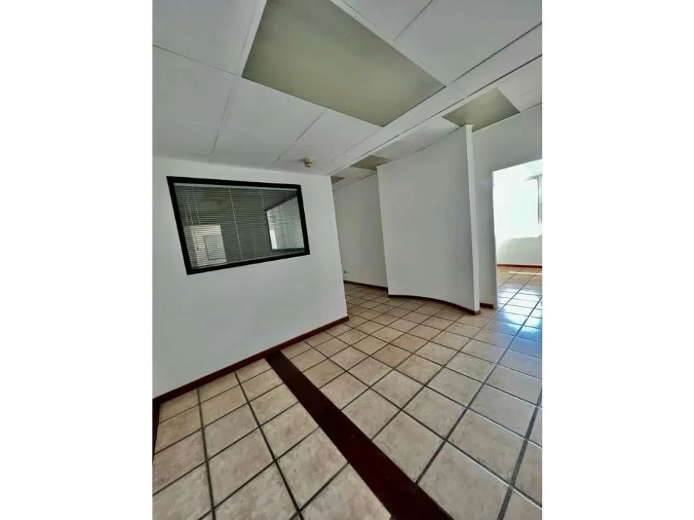 Se alquila oficina 243 m2 Mene Grande Altamira - 7
