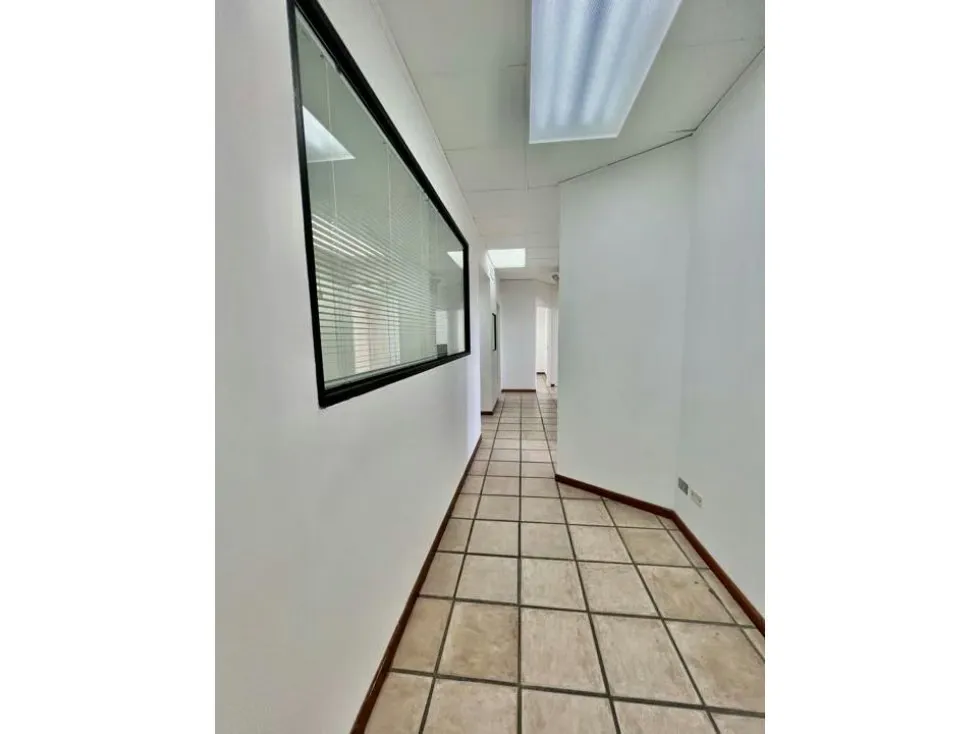 Se alquila oficina 243 m2 Mene Grande Altamira - 9