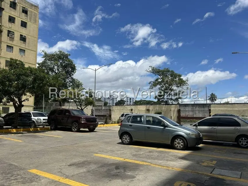 Apartamento (1 Nivel) en Venta en Centro, Lara - 3