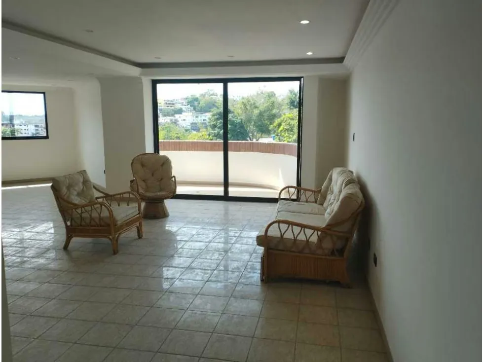 Vendo apartamento 310m2 5h/7b/4p Urb. Miranda 7897 - 2