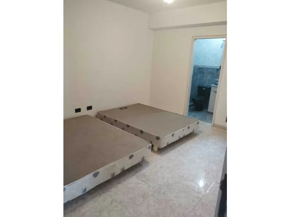 Vendo apartamento 310m2 5h/7b/4p Urb. Miranda 7897 - 12