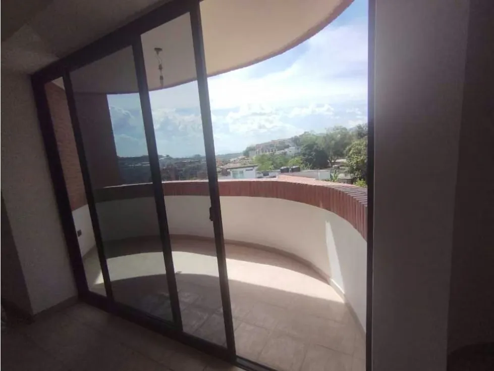 Vendo apartamento 310m2 5h/7b/4p Urb. Miranda 7897 - 6