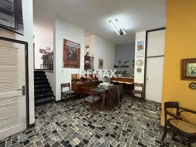 amplia casa en colinas de bello monte - 3