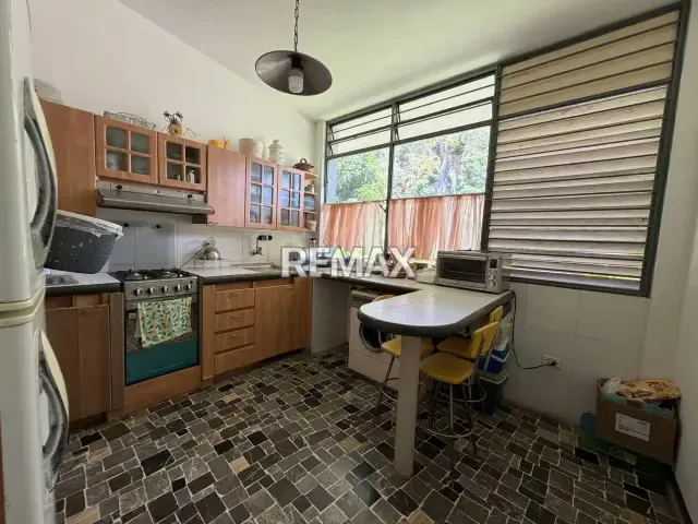 amplia casa en colinas de bello monte - 6