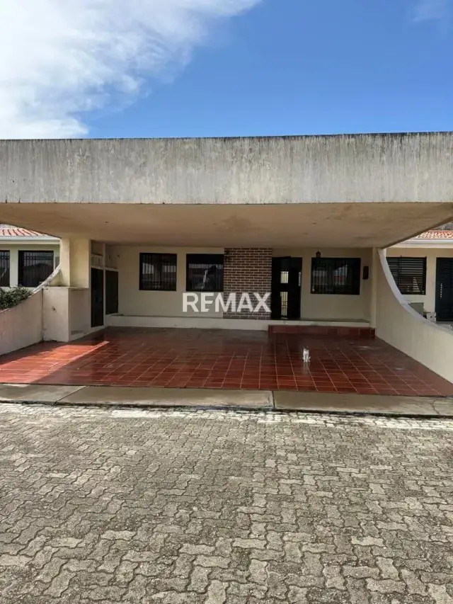 VENTA DE CASA BELLA VISTA TUCAPE TARIBA