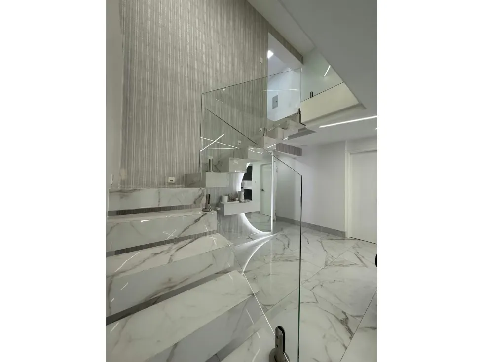 SE VENDE PENTHOUSE TRIPLEX EN LOS CHAGUARAMOS - 11