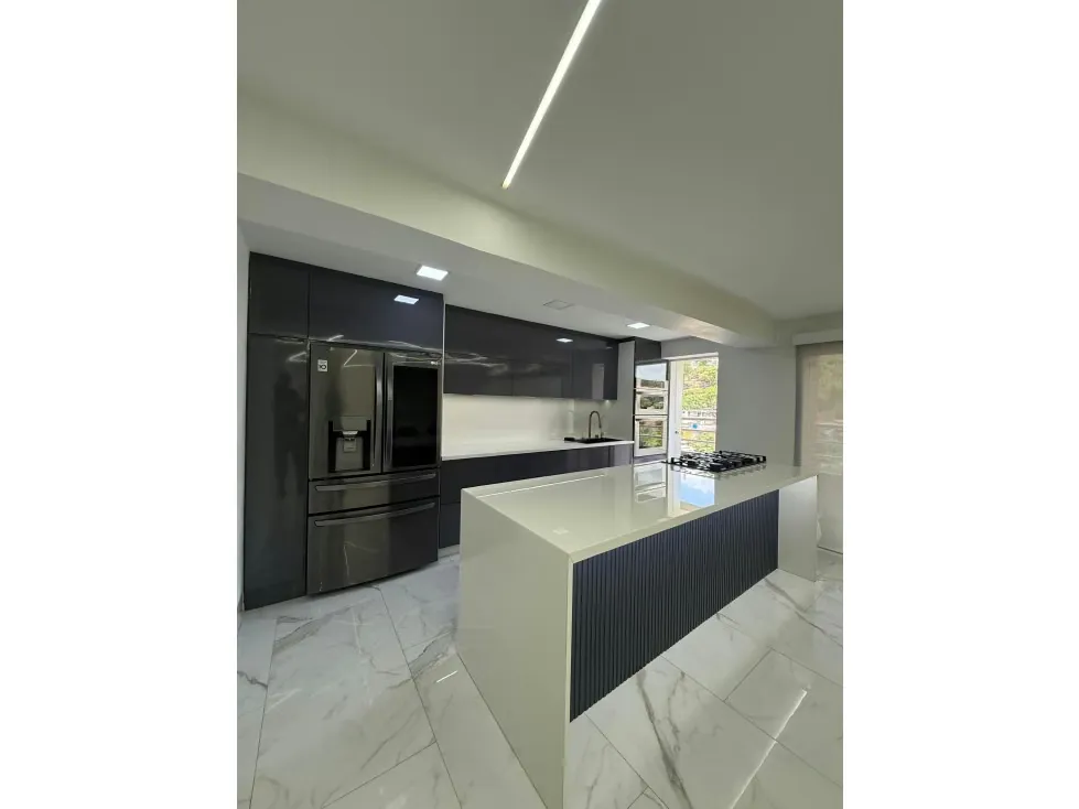 SE VENDE PENTHOUSE TRIPLEX EN LOS CHAGUARAMOS - 3