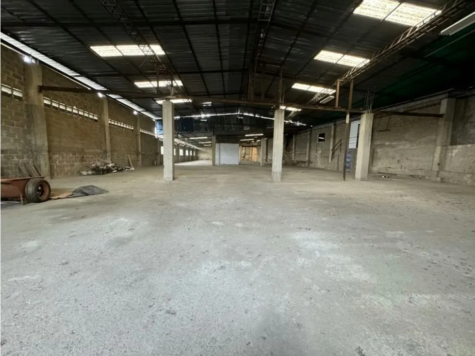 Se vende galpón industrial 827m2 Mariches 0507 - 3
