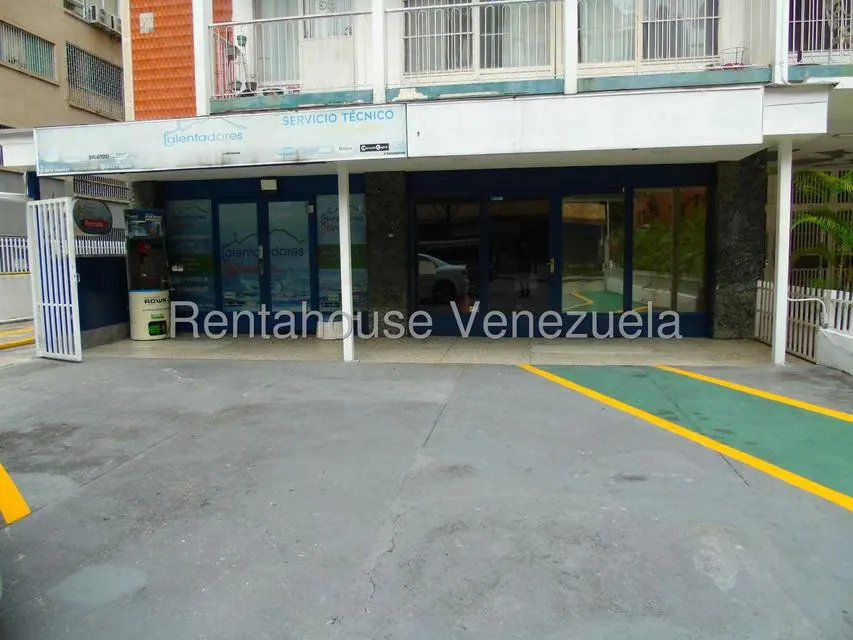 Local Comercial en Venta en Los Palos Grandes, Distrito Metropolitano - 2