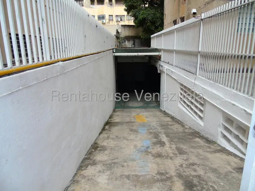 Local Comercial en Venta en Los Palos Grandes, Distrito Metropolitano - 21